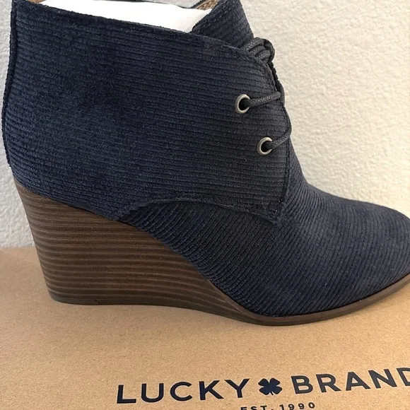NIB [Lucky Brand] Shiijo Padded Insole Wedge Booties, Indigo Corduroy W 6 or 10 - Picture 3 of 12